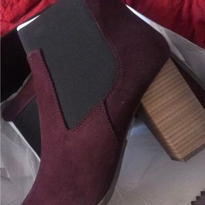 Lane Bryant Cabernet size 11W booties brand new
